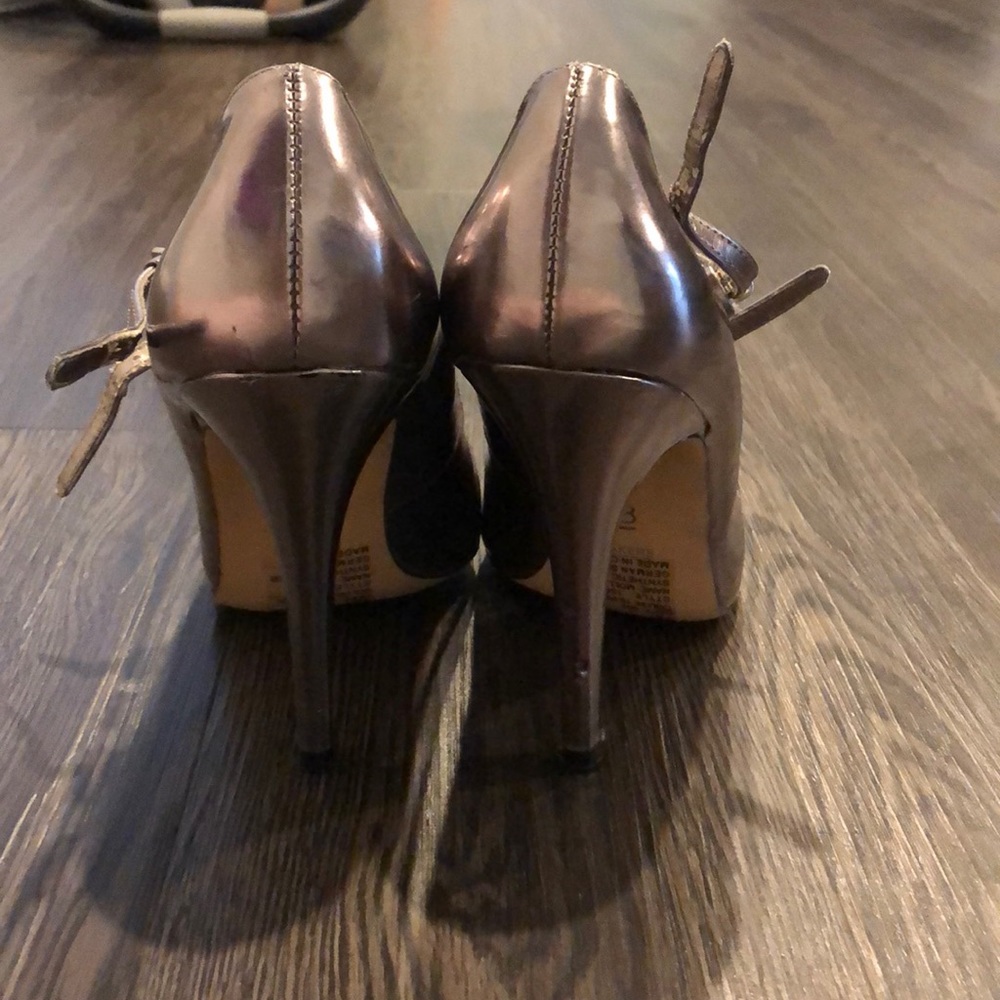 Heels - Picture 3 of 5